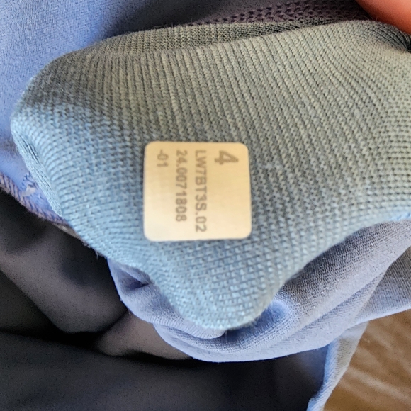 NWT Lululemon align 6" shorts - Picture 5 of 5